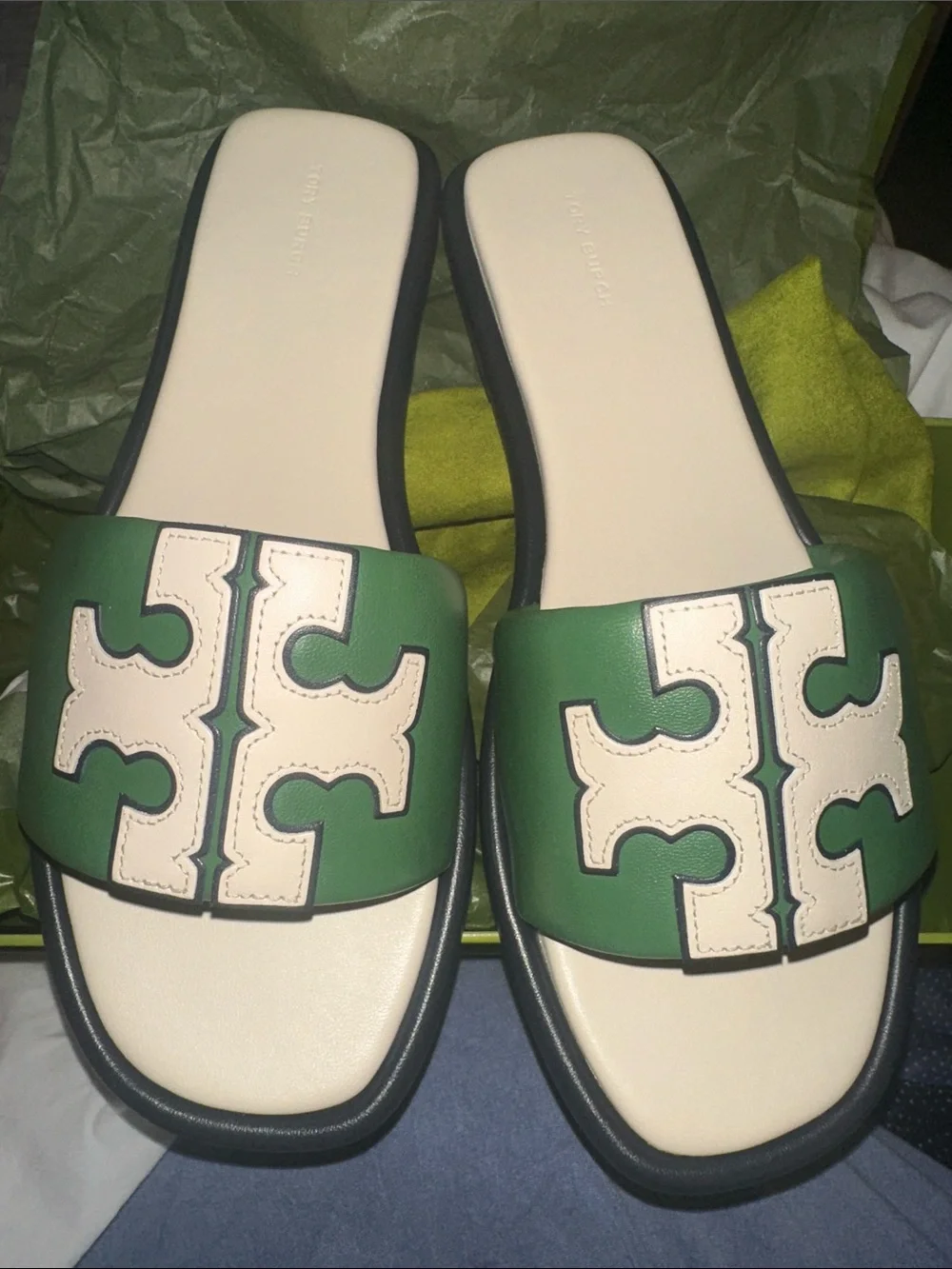 NIB Tory Burch Green & Cream Logo Slide Sandals